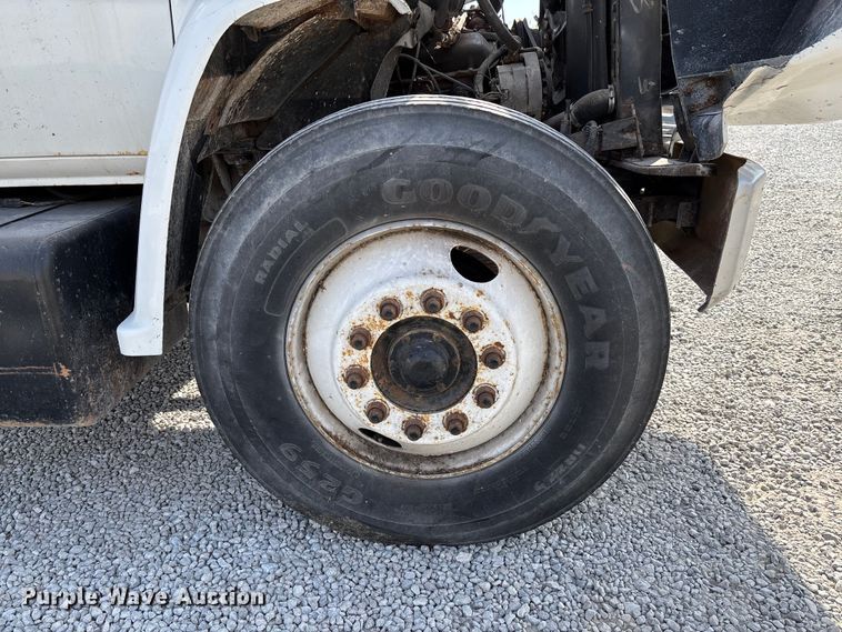 image for item EV3248 1988 GMC C7 fertilizer delivery truck