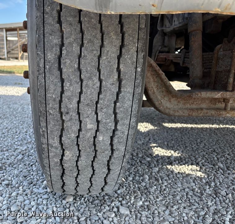 image for item EV3248 1988 GMC C7 fertilizer delivery truck