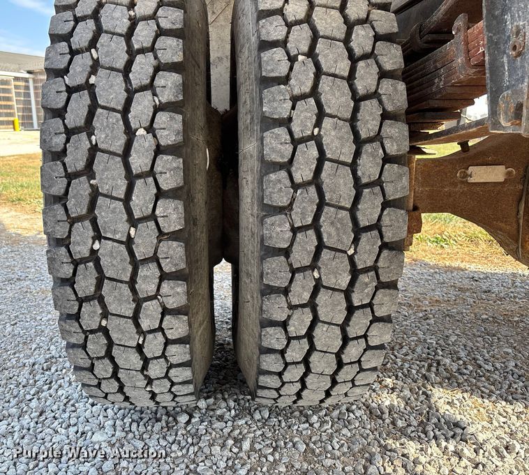 image for item EV3248 1988 GMC C7 fertilizer delivery truck