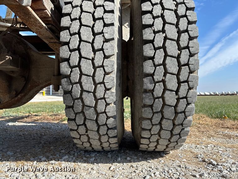image for item EV3248 1988 GMC C7 fertilizer delivery truck