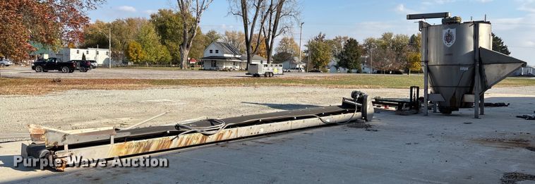 image for item EV3250 Doyle vertical fertilizer blender