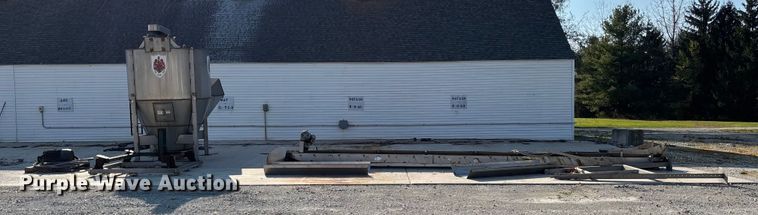 image for item EV3250 Doyle vertical fertilizer blender