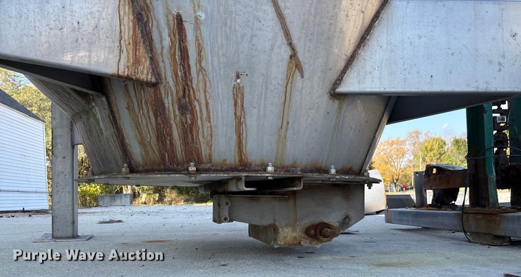 image for item EV3250 Doyle vertical fertilizer blender