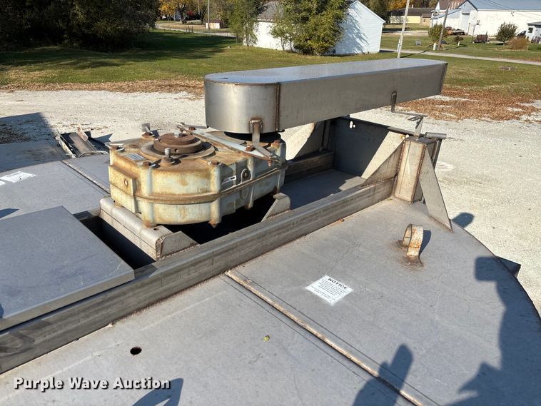 image for item EV3250 Doyle vertical fertilizer blender