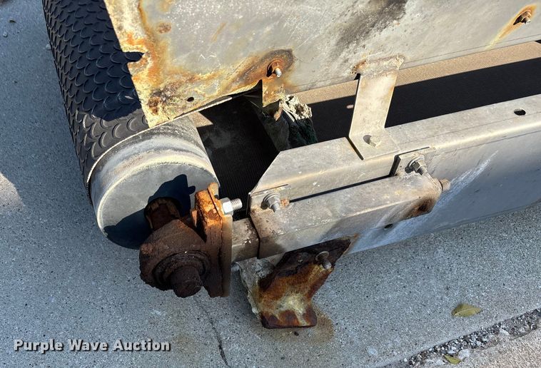 image for item EV3250 Doyle vertical fertilizer blender