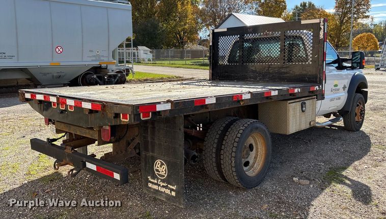 image for item EV3252 2013 Ford F550 flatbed truck