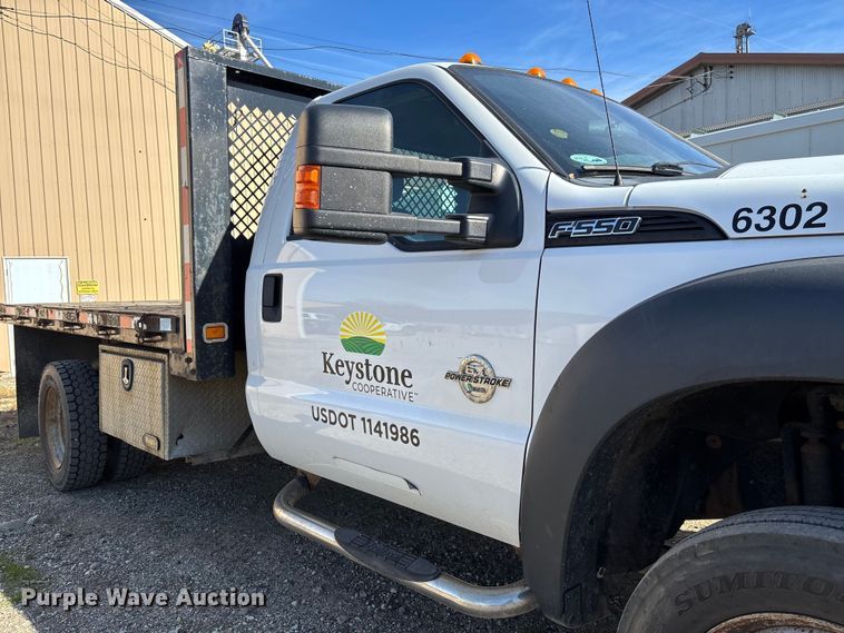 image for item EV3252 2013 Ford F550 flatbed truck