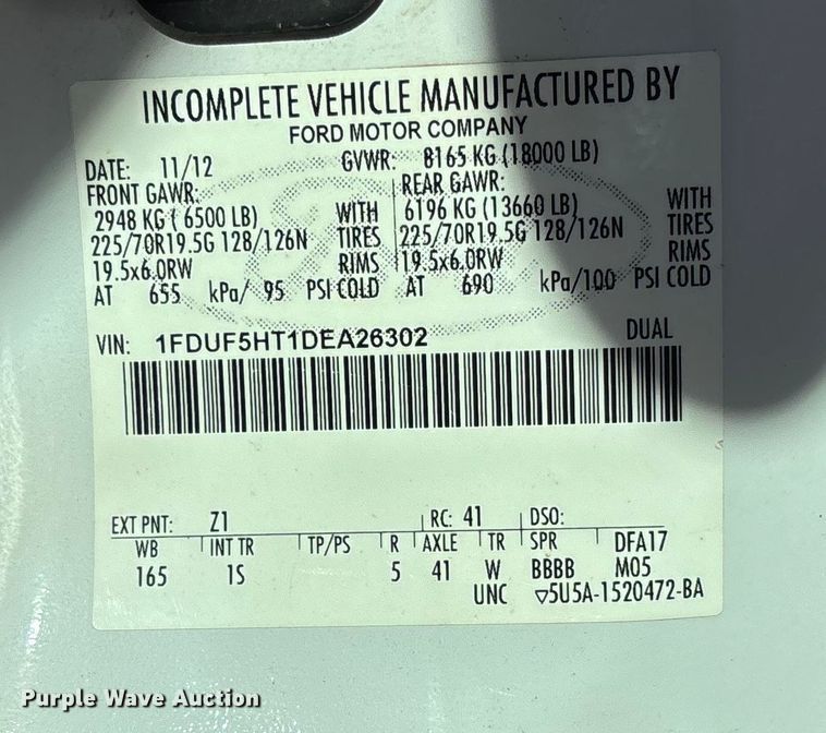 image for item EV3252 2013 Ford F550 flatbed truck