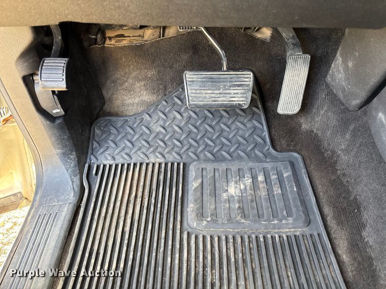 image for item EV3253 2012 GMC Sierra 1500 SLT Ext. Cab pickup truck