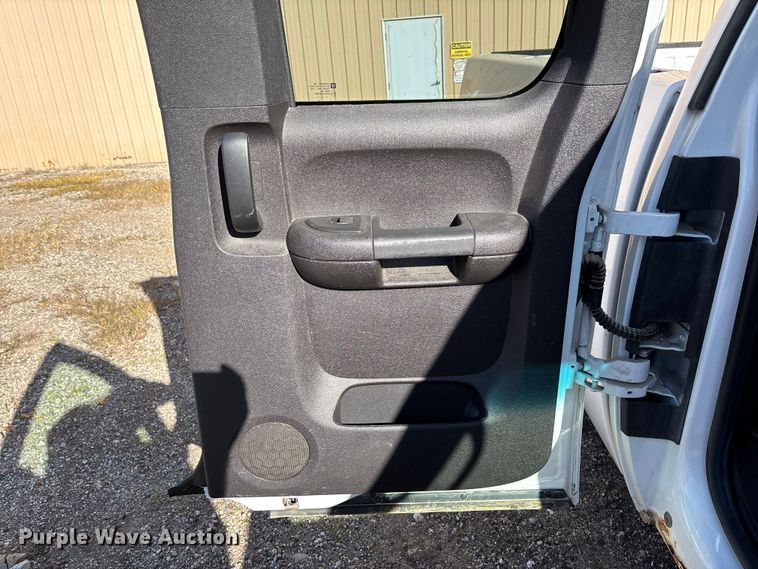 image for item EV3253 2012 GMC Sierra 1500 SLT Ext. Cab pickup truck