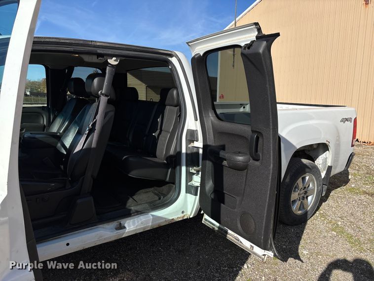 image for item EV3253 2012 GMC Sierra 1500 SLT Ext. Cab pickup truck