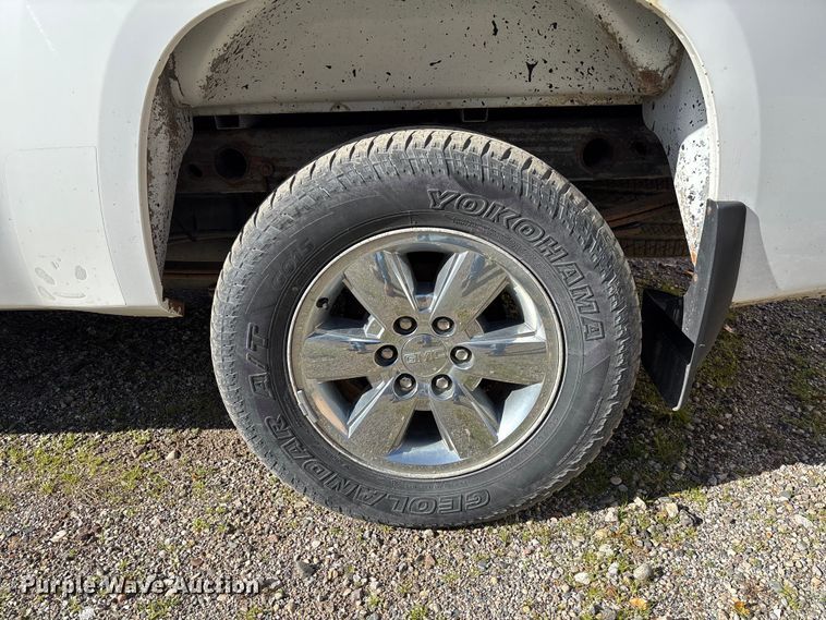 image for item EV3253 2012 GMC Sierra 1500 SLT Ext. Cab pickup truck