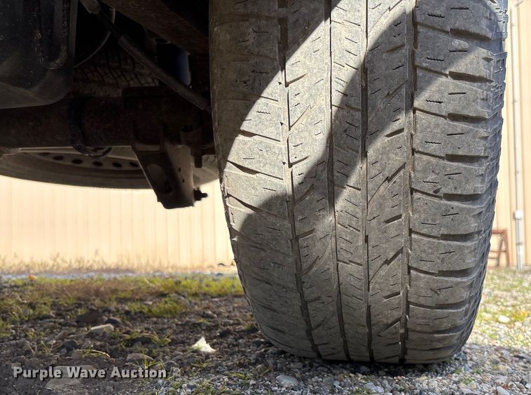 image for item EV3253 2012 GMC Sierra 1500 SLT Ext. Cab pickup truck