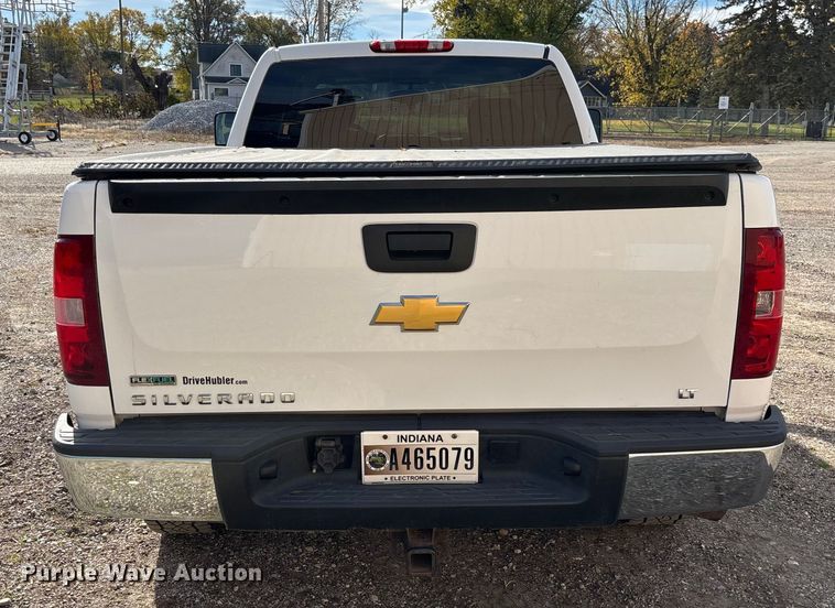 image for item EV3254 2011 Chevrolet Silverado 1500 LT Ext. Cab pickup truck