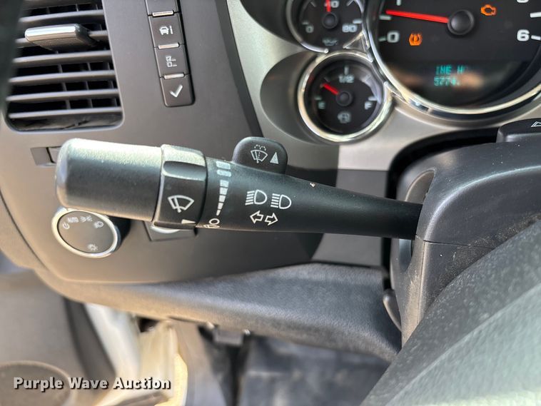 image for item EV3254 2011 Chevrolet Silverado 1500 LT Ext. Cab pickup truck