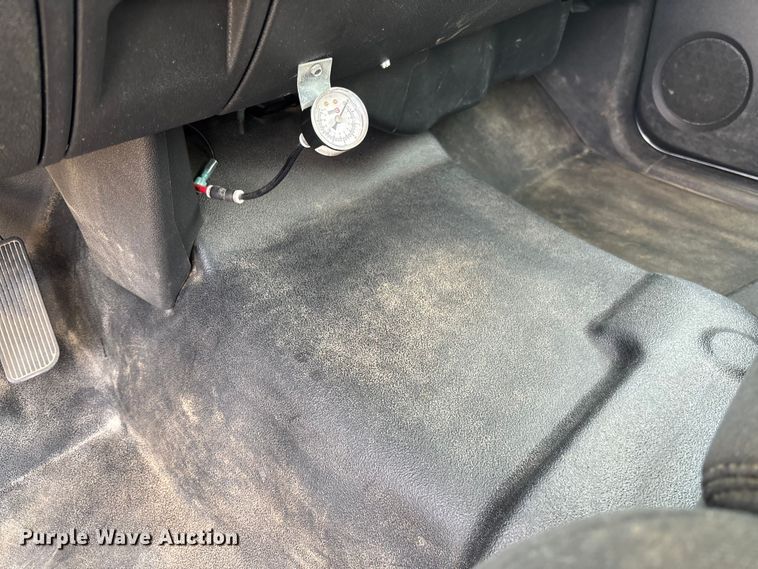 image for item EV3254 2011 Chevrolet Silverado 1500 LT Ext. Cab pickup truck