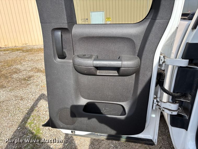 image for item EV3254 2011 Chevrolet Silverado 1500 LT Ext. Cab pickup truck