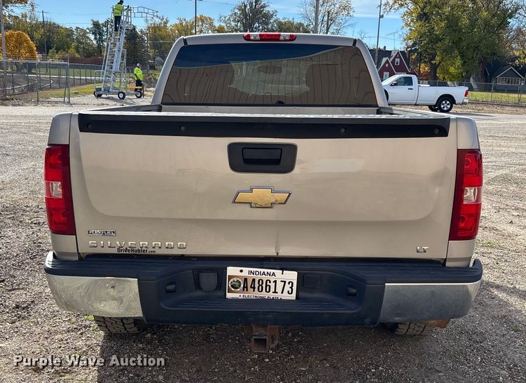image for item EV3255 2009 Chevrolet Silverado 1500 Ext. Cab pickup truck