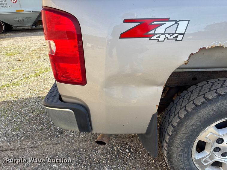 image for item EV3255 2009 Chevrolet Silverado 1500 Ext. Cab pickup truck