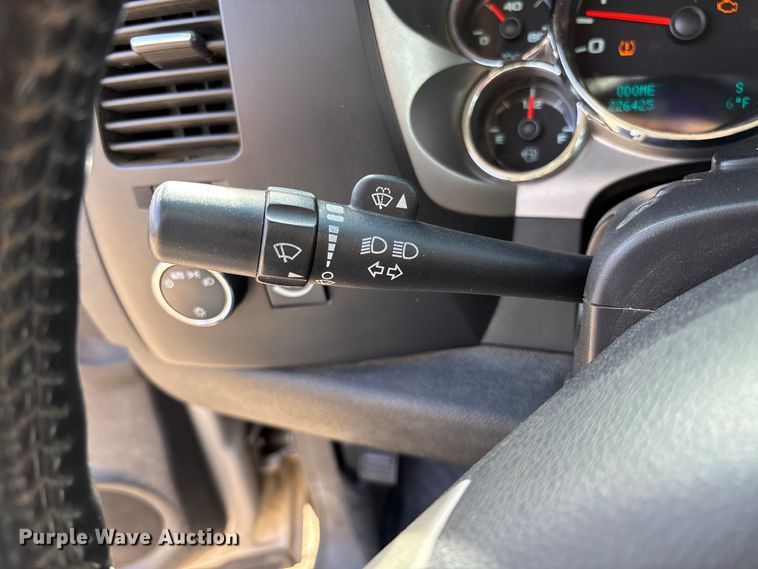 image for item EV3255 2009 Chevrolet Silverado 1500 Ext. Cab pickup truck