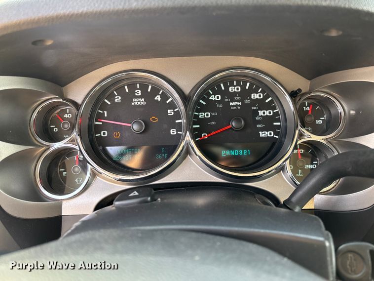 image for item EV3255 2009 Chevrolet Silverado 1500 Ext. Cab pickup truck