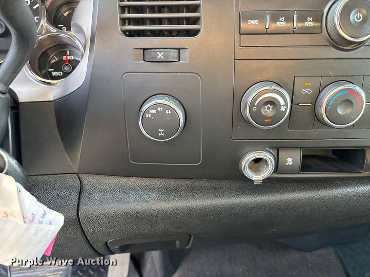 image for item EV3255 2009 Chevrolet Silverado 1500 Ext. Cab pickup truck