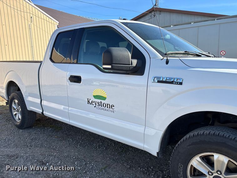 image for item EV3256 2016 Ford F150 SuperCab pickup truck