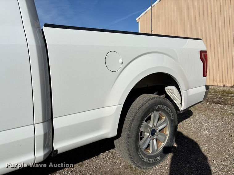 image for item EV3256 2016 Ford F150 SuperCab pickup truck