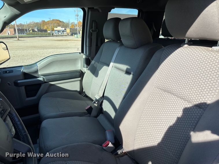 image for item EV3256 2016 Ford F150 SuperCab pickup truck