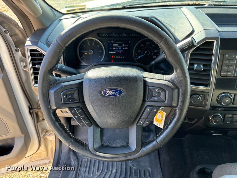 image for item EV3256 2016 Ford F150 SuperCab pickup truck