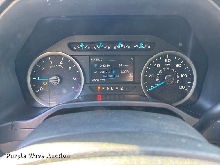 image for item EV3256 2016 Ford F150 SuperCab pickup truck