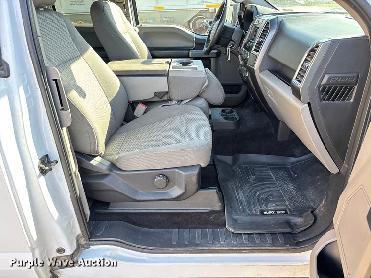 image for item EV3256 2016 Ford F150 SuperCab pickup truck