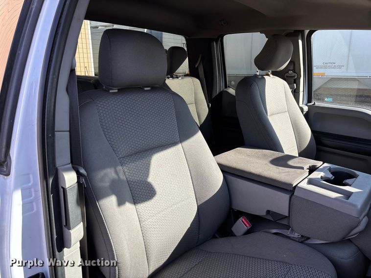 image for item EV3256 2016 Ford F150 SuperCab pickup truck