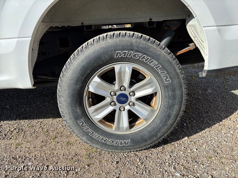 image for item EV3256 2016 Ford F150 SuperCab pickup truck