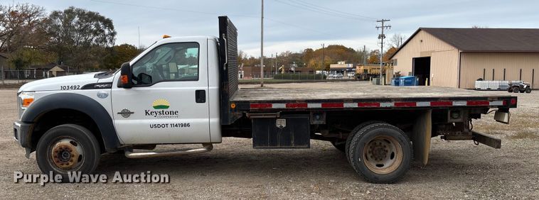 image for item EV3257 2015 Ford F550 flatbed truck