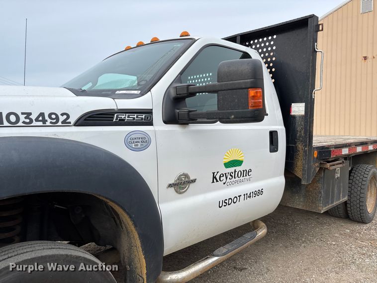 image for item EV3257 2015 Ford F550 flatbed truck