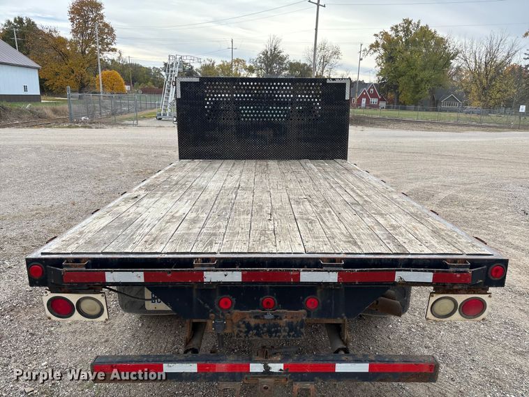 image for item EV3257 2015 Ford F550 flatbed truck