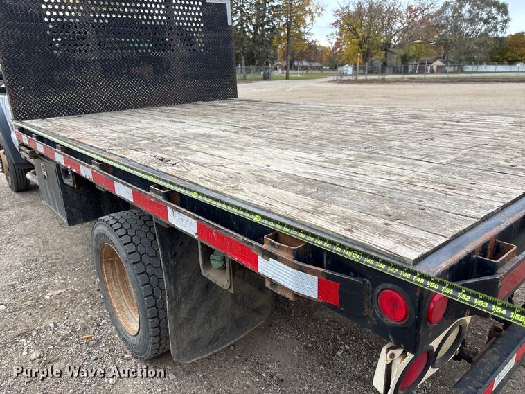 image for item EV3257 2015 Ford F550 flatbed truck