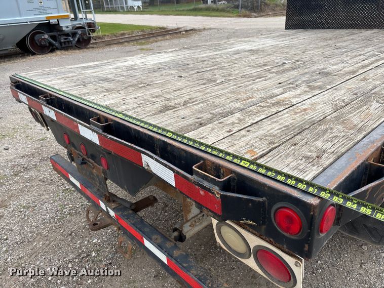 image for item EV3257 2015 Ford F550 flatbed truck