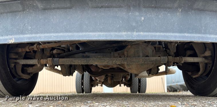 image for item EV3257 2015 Ford F550 flatbed truck