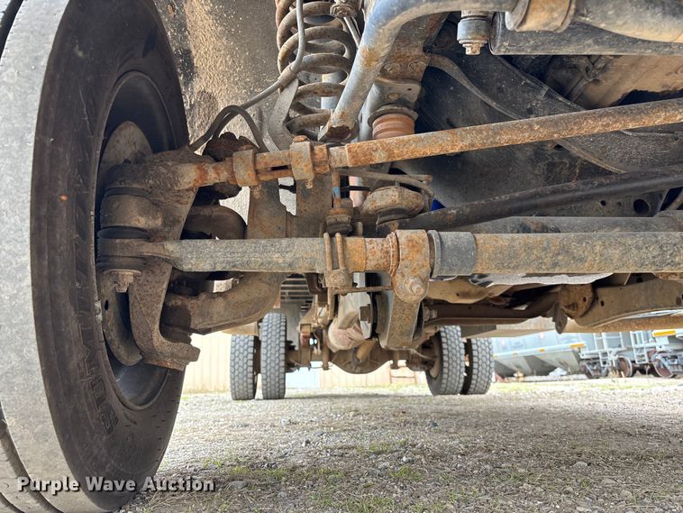 image for item EV3257 2015 Ford F550 flatbed truck