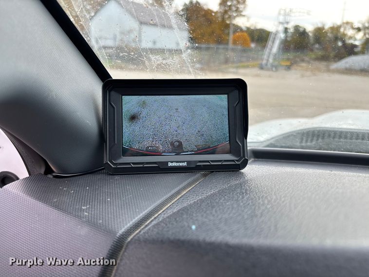 image for item EV3257 2015 Ford F550 flatbed truck