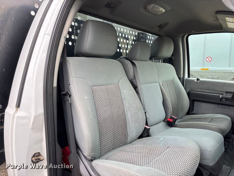 image for item EV3257 2015 Ford F550 flatbed truck