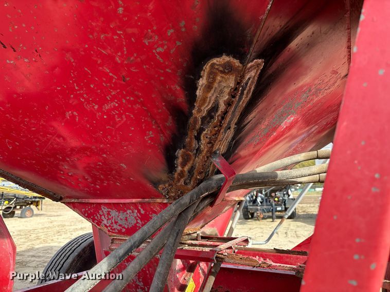 image for item EV3259 Chandler fertilizer tender