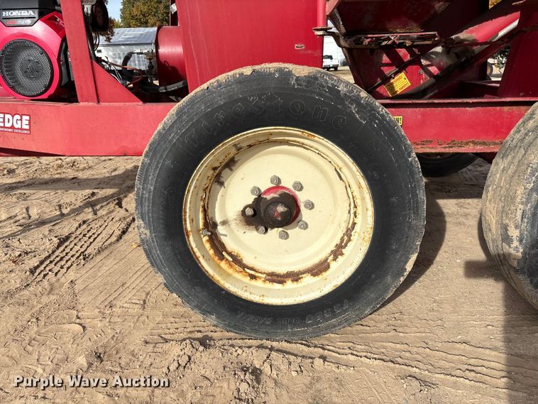 image for item EV3259 Chandler fertilizer tender