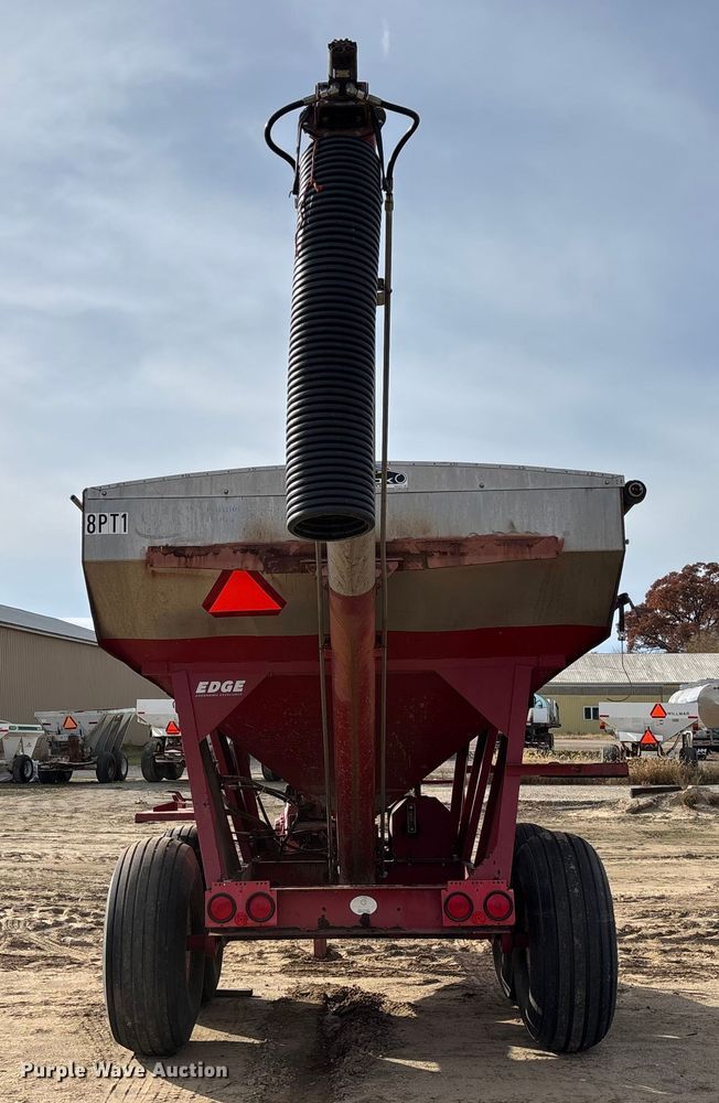 image for item EV3260 Chandler fertilizer tender