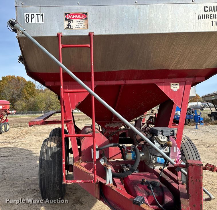 image for item EV3260 Chandler fertilizer tender