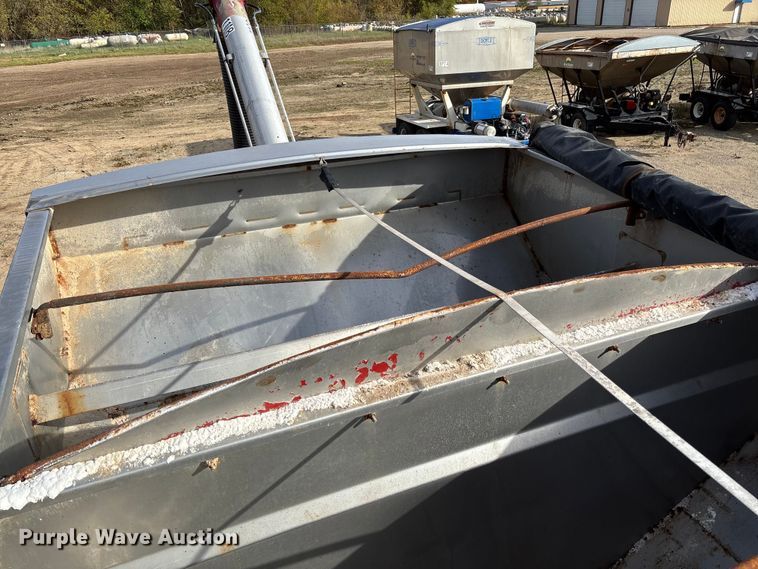 image for item EV3260 Chandler fertilizer tender
