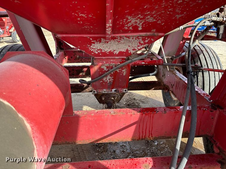image for item EV3260 Chandler fertilizer tender