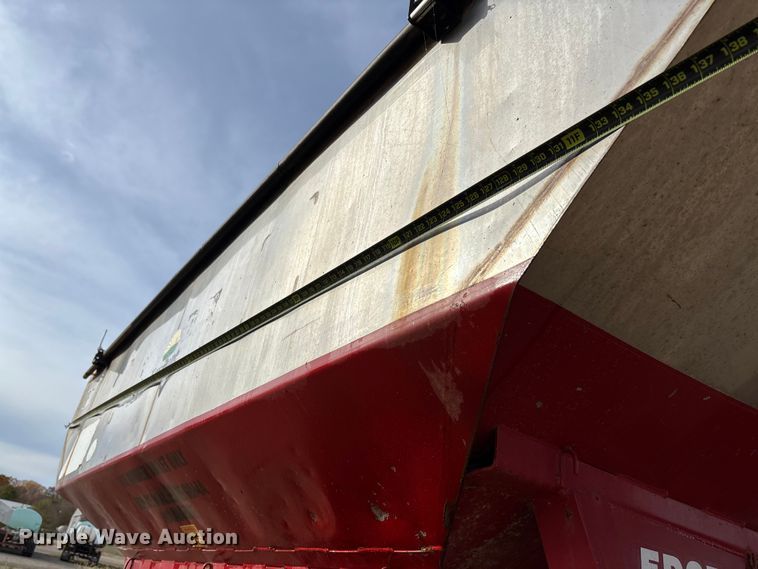 image for item EV3260 Chandler fertilizer tender